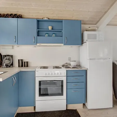 Gorgeous In With Kitchen Holiday home *
